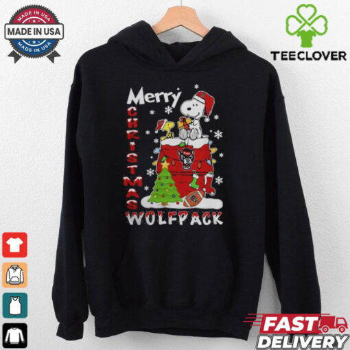 NC State Wolfpack Snoopy And Woodstock Merry Christmas Shirt