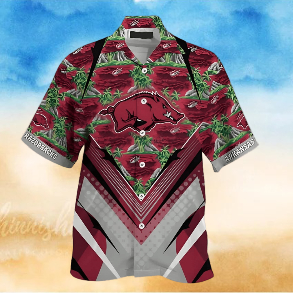 NCAA Arkansas Razorbacks Hawaiian Shirt Practical Beach Gift For Him NCAA Arkansas Razorbacks Hawaiian Shirt Practical Beach Gift For Him