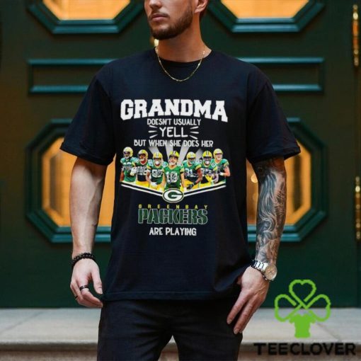 NFL Grandma Doesn’t Usually Yell But When She Does Her Green Bay Packers Are Playing Football Team signature shirt