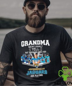 NFL Grandma Doesn’t Usually Yell But When She Does Her Jacksonville Jaguars Are Playing Football Team signature shirt