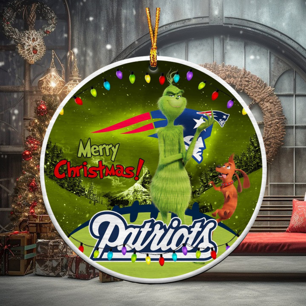 NFL New England Patriots Funny Grinch Round Ornament