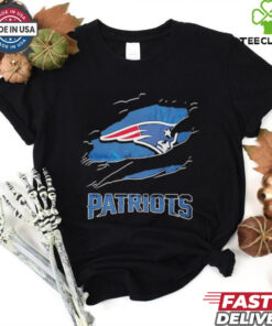 NFL New Englands Patriots inside me scratches shirt