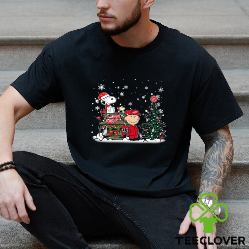 NHL Detroit Red Wings Snoopy Charlie Brown Christmas Hockey Super Bowl Sports Shirt NHL Detroit Red Wings Snoopy Charlie Brown Christmas Hockey Super Bowl Sports Shirt