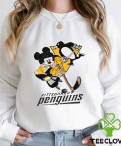 NHL Pittsburgh Penguins Mickey Mouse Disney Hockey T Shirt