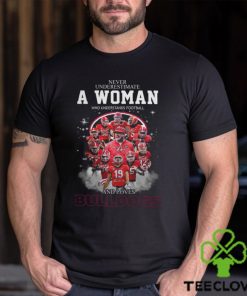 Never Uderestimate A Woman Who Understands Football BULLDOGS Shirt