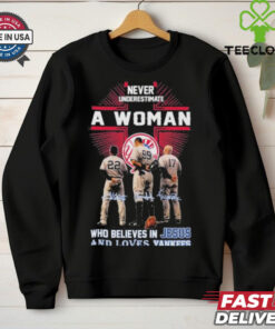 Never Underestimate A Woman Who Believe In Jesus And Loves Yankees Aaron Boone, Aaron Judge And Harrison Bader Shirt