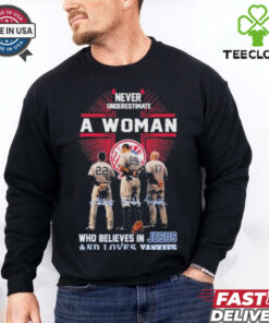 Never Underestimate A Woman Who Believe In Jesus And Loves Yankees Aaron Boone, Aaron Judge And Harrison Bader Shirt