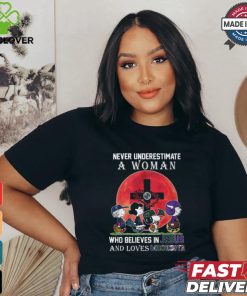 Never Underestimate A Woman Who Believes In Jesus And Loves Minnesota Shirt