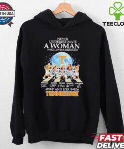 Never Underestimate A Woman Who Christmas And Her Tennessee Volunteers Abbey Road Signatures Shirt