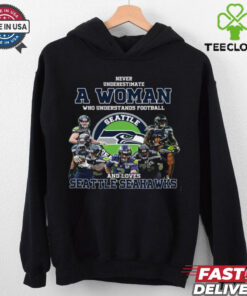 Never Underestimate A Woman Who Understand Football And Loves Seattle Seahawks T Shirt
