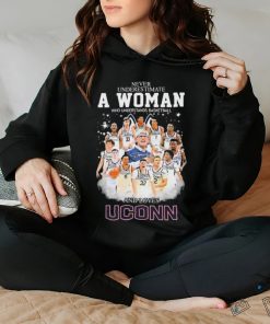 Never Underestimate A Woman Who Understands Basketball And Loves Uconn Men’s Basketball Signatures Shirt