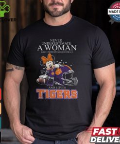 Never Underestimate A Woman Who Understands Football And Loves Clemson Tigers x Minnie Mouse T Shirt