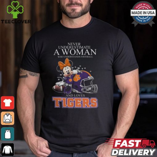 Never Underestimate A Woman Who Understands Football And Loves Clemson Tigers x Minnie Mouse T Shirt