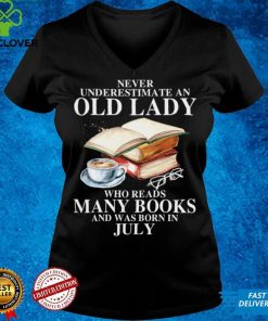 Never Underestimate An Old July Lady Who Reads Many Books Pullover Hoodie