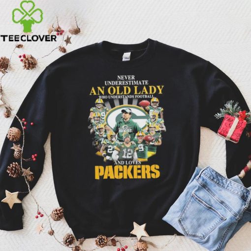 Never Underestimate An Old Lady A Who Understands Football And Loves Packers Shirt