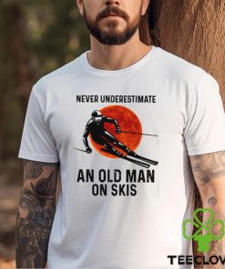 Never Underestimate An Old Man On Skis Classic T Shirt