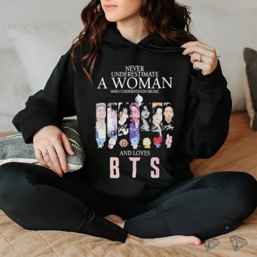 Never Underestimate a Woman who understands Music and loves BTS 2023 Signatures shirt