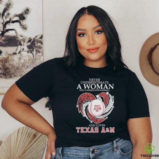 Never underestimate a Woman who understand baseball and love Texas A&M Aggies diamond 2024 Shirt
