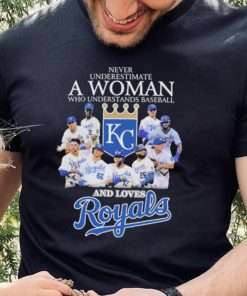 Never underestimate a woman who understand baseball and loves Kansas City Royals 2023 shirt