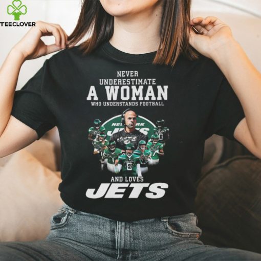 Never underestimate a woman who understands baseball and loves new york jets 2023 signatures hoodie, sweater, longsleeve, shirt v-neck, t-shirt