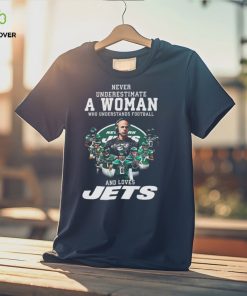 Never underestimate a woman who understands baseball and loves new york jets 2023 signatures hoodie, sweater, longsleeve, shirt v-neck, t-shirt