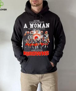 Never underestimate a woman who understands football Cleveland Browns and loves Browns signature hoodie, sweater, longsleeve, shirt v-neck, t-shirt