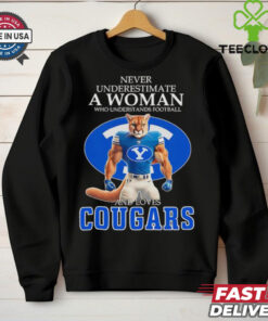 Never underestimate a woman who understands football and loves Cougars shirt 2 Never underestimate a woman who understands football and loves Cougars shirt