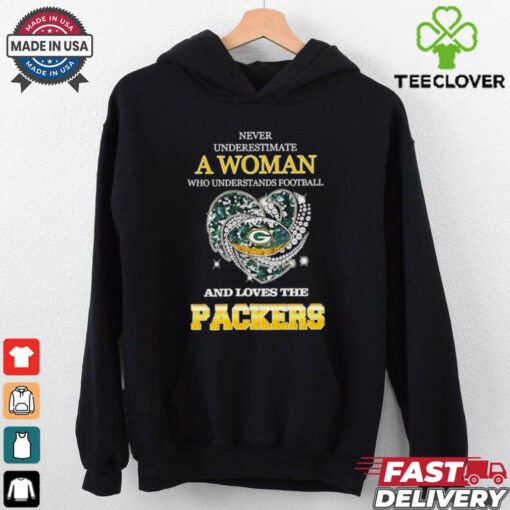 Never underestimate a woman who understands football and loves the Green Bay Packers rhinestone heart 2024 shirt