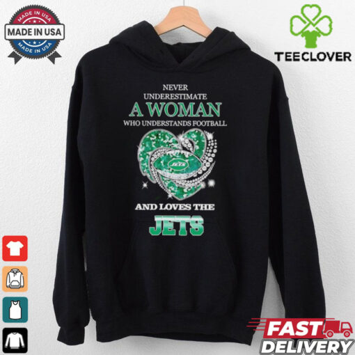 Never underestimate a woman who understands football and loves the New York Jets rhinestone heart 2024 shirt