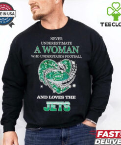Never underestimate a woman who understands football and loves the New York Jets rhinestone heart 2024 shirt