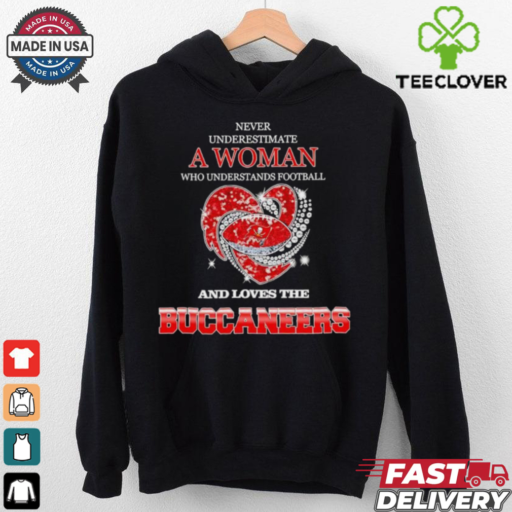 Never underestimate a woman who understands football and loves the Tampa Bay Buccaneers rhinestone heart 2024 shirt Never underestimate a woman who understands football and loves the Tampa Bay Buccaneers rhinestone heart 2024 shirt