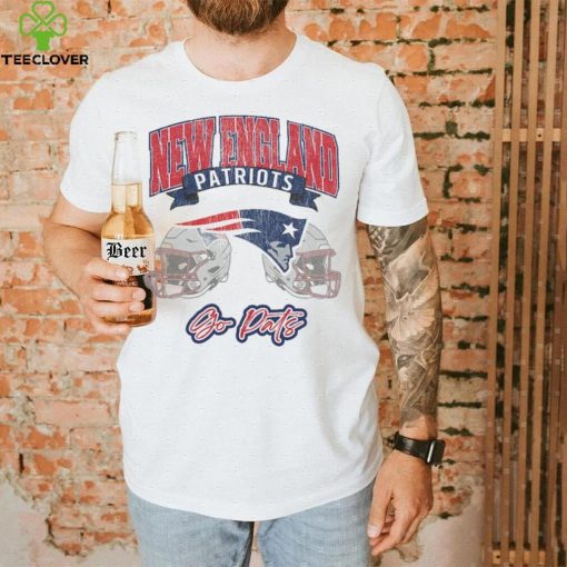 New England Patriots Gameday Couture Passing Time Pullover Shirt