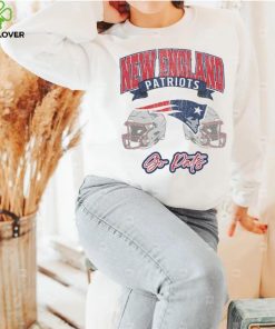 New England Patriots Gameday Couture Passing Time Pullover Shirt