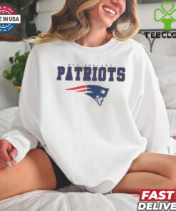 New England Patriots Gameday Couture Women_s Big Goals Oversized shirt