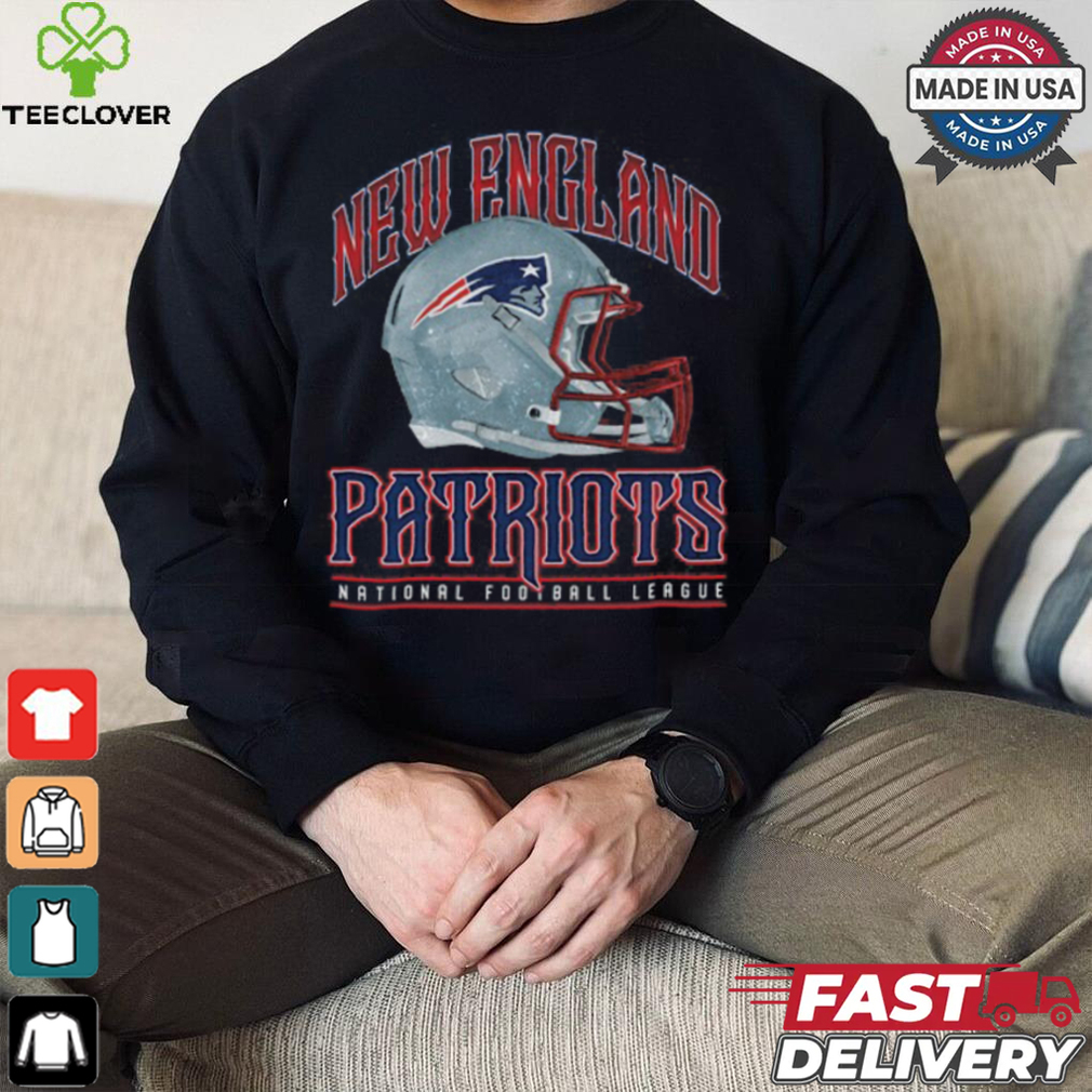 New England Patriots Helmet Garment Dyed Heavyweight T Shirt New England Patriots Helmet Garment Dyed Heavyweight T Shirt