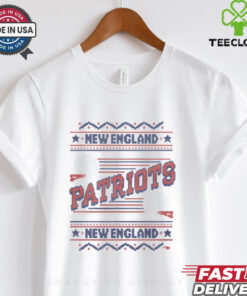 New England Patriots Holiday Crewneck shirt