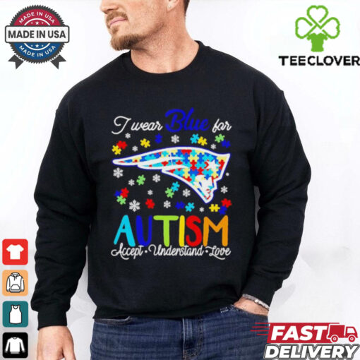 New England Patriots I wear blue for Autism accept understand love T shirt