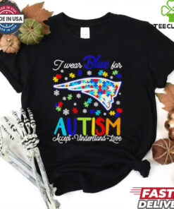New England Patriots I wear blue for Autism accept understand love T shirt