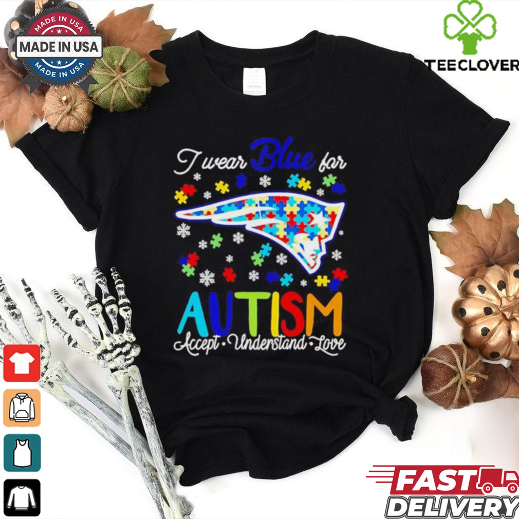 New England Patriots I wear blue for Autism accept understand love T shirt New England Patriots I wear blue for Autism accept understand love T shirt