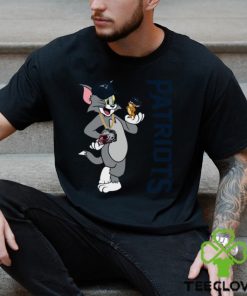 New England Patriots T Shirt Print Tom And Jerry Nfl Tom And Jerry Thoodie, sweater, longsleeve, shirt v-neck, t-shirt For Fans