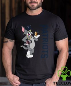 New England Patriots T Shirt Print Tom And Jerry Nfl Tom And Jerry Thoodie, sweater, longsleeve, shirt v-neck, t-shirt For Fans