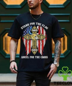 New Orleans Saints Stand For The Flag Kneel For The Cross 2024 T shirt