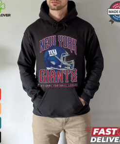 New York Giants Helmet Garment Dyed Heavyweight T Shirt