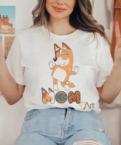 New York Knicks Smiling Dancing Bluey Mom shirt 3 New York Knicks Smiling Dancing Bluey Mom shirt