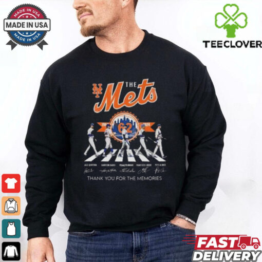 New York Mets 62 Years 1962 2024 Thank You For The Memories Walking Signatures T hoodie, sweater, longsleeve, shirt v-neck, t-shirt