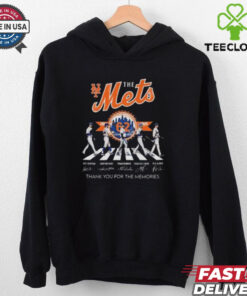 New York Mets 62 Years 1962 2024 Thank You For The Memories Walking Signatures T shirt