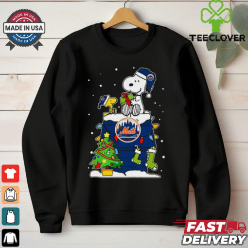 New York Mets Snoopy And Woodstock Merry Christmas 2024 T hoodie, sweater, longsleeve, shirt v-neck, t-shirt