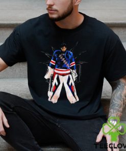 New York Rangers Henrik Lundqvist pose shirt