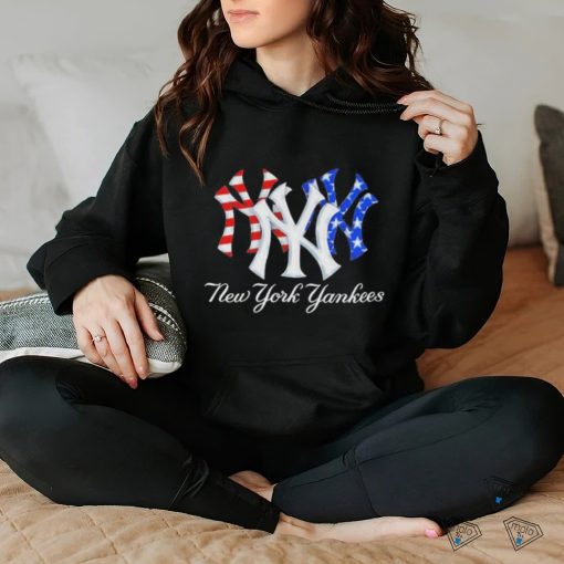 New York Yankees Celebrating 4th Of July America T Shirt