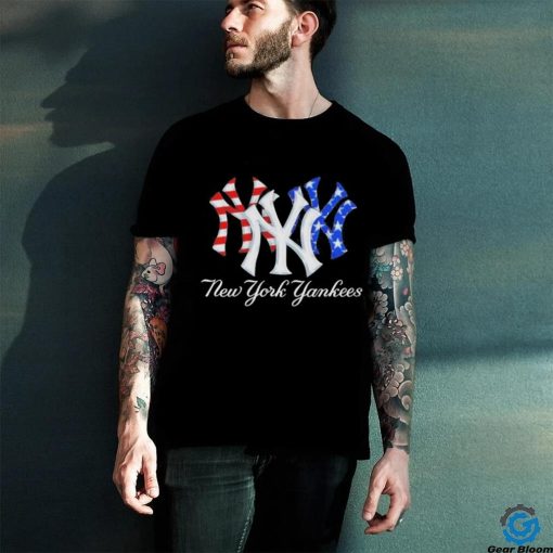 New York Yankees Celebrating 4th Of July America T Shirt